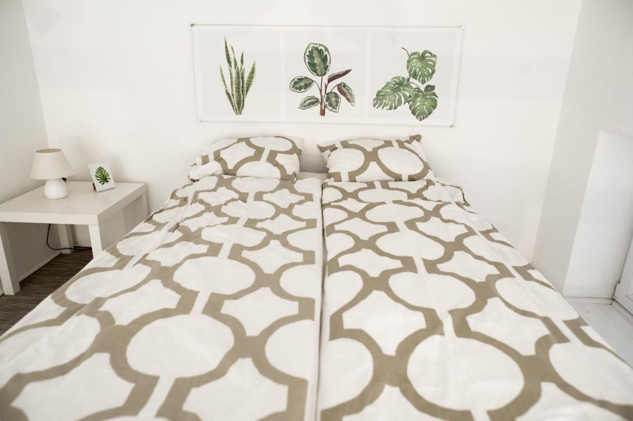 N28 Studio Apartment In Andrassy Boulevard. Budapest Kültér fotó